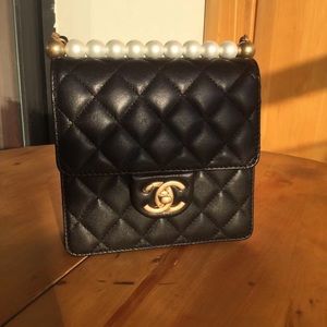 Chanel cf small size pearl bag